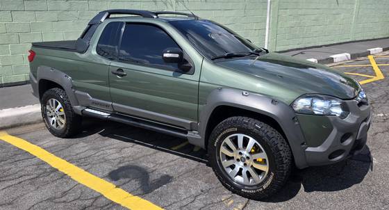 FIAT STRADA 1.8 MPI ADVENTURE CE 16V FLEX 2P MANUAL FIAT STRADA 1.8 MPI ADVENTURE CE 16V FLEX 2P MANUAL